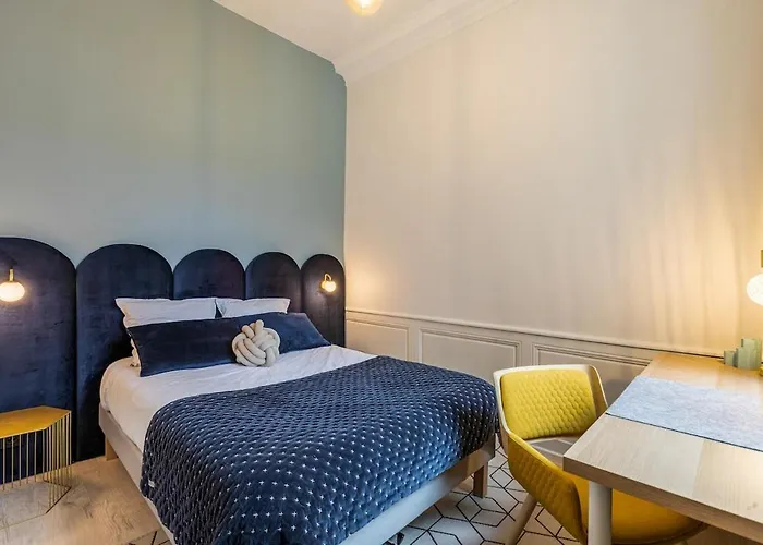 Appartamento Beaux-arts • 2 2 Sdb • Parking Privé