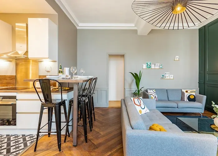 Appartamento Beaux-arts • 2 2 Sdb • Parking Privé *