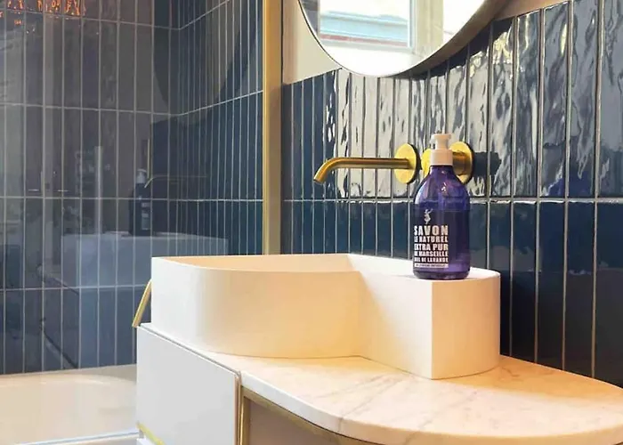 Appartamento Beaux-arts • 2 2 Sdb • Parking Privé *